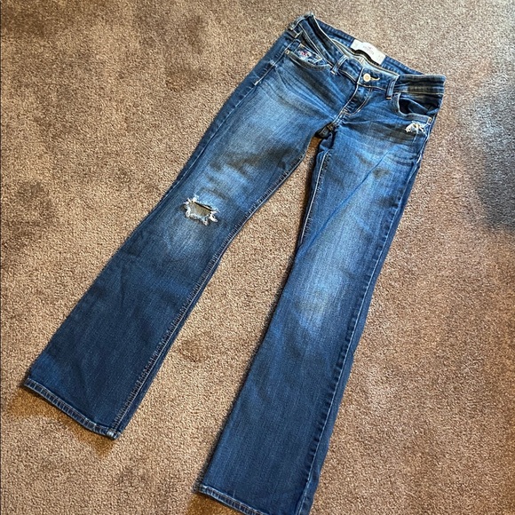 Hollister Girls Size 1 S Distressed Low Rise Medium Wash Slight Flare Jeans - Picture 1 of 11